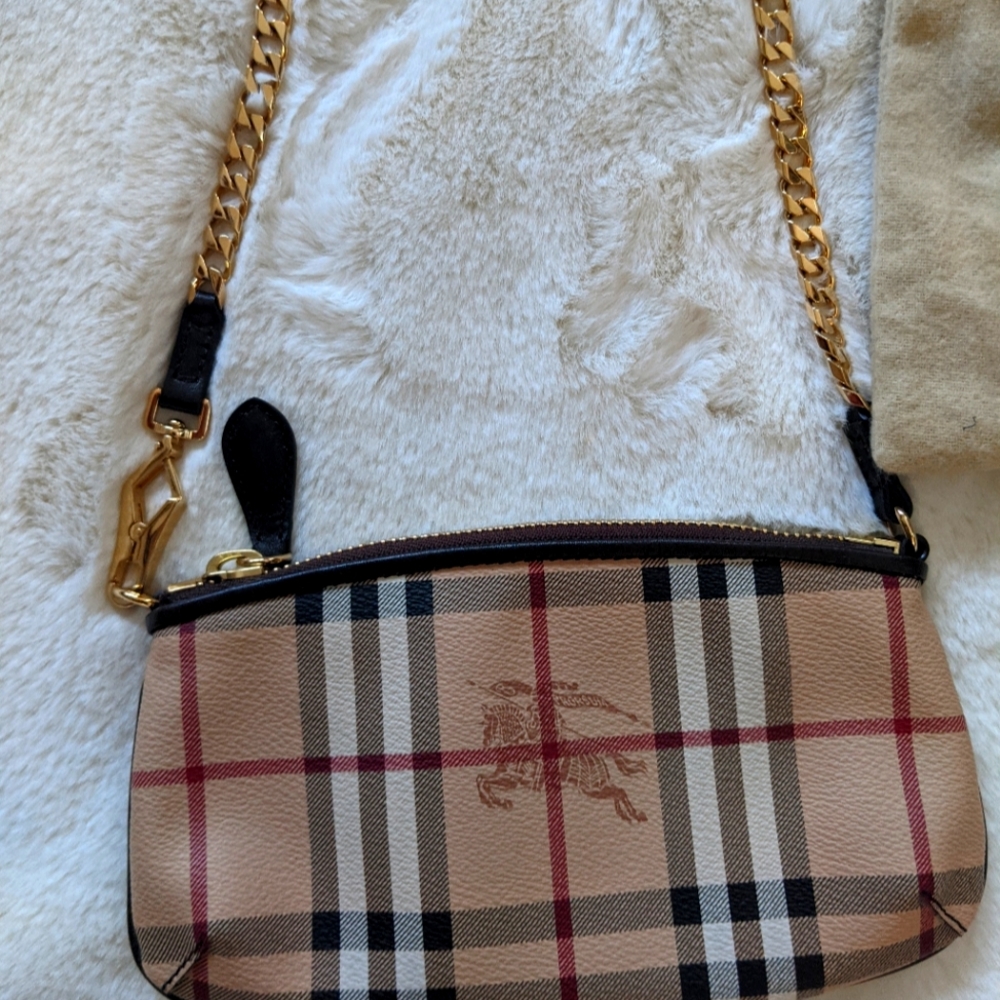 Burberry Nova Clutch